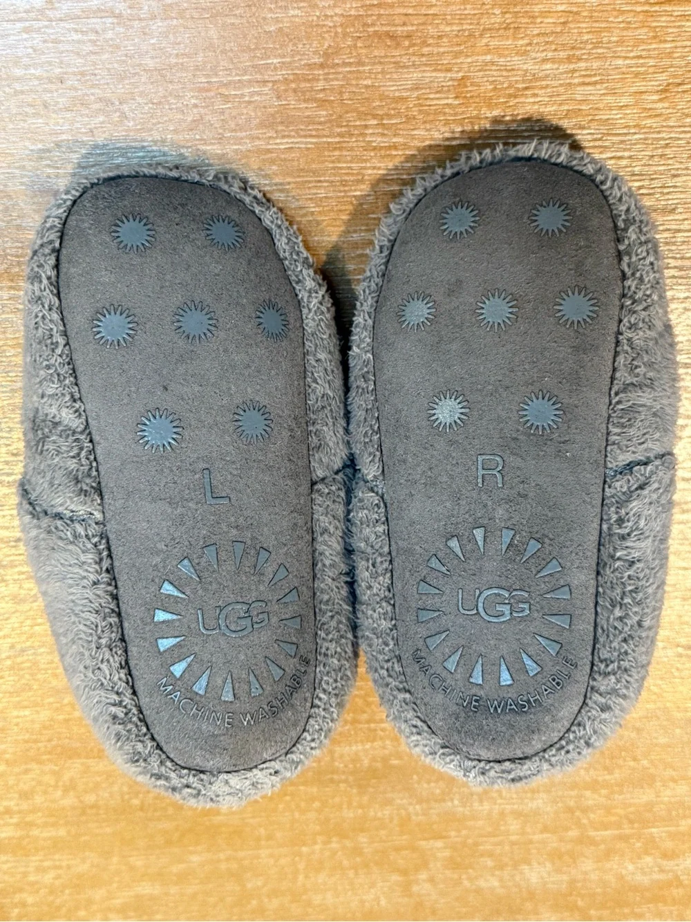 UGG Bixbee Baby Booties Soft Sole Velcro Closure Gray Sz 04/05 UK 4 EU 20.5